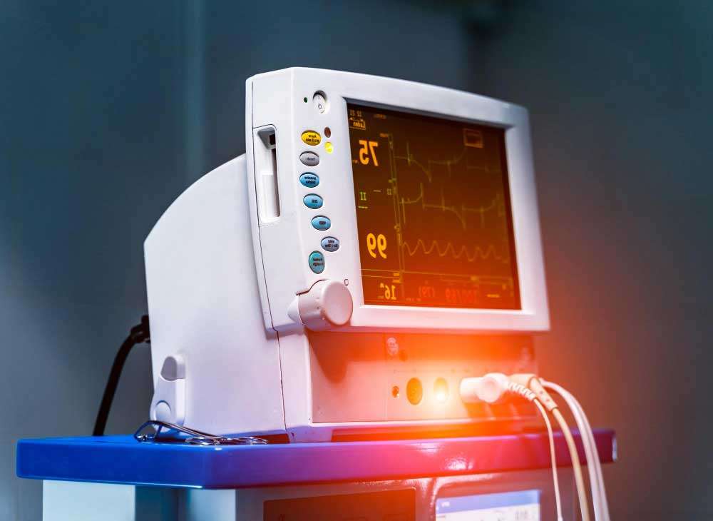 icu-cardiovascular-system-monitor-cardiac-monitoring-patient-operating-hospital-room